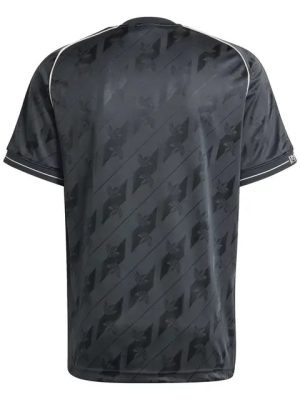 1C0A2061-885B-3E22-EBC9-E05DAF04FF85-1