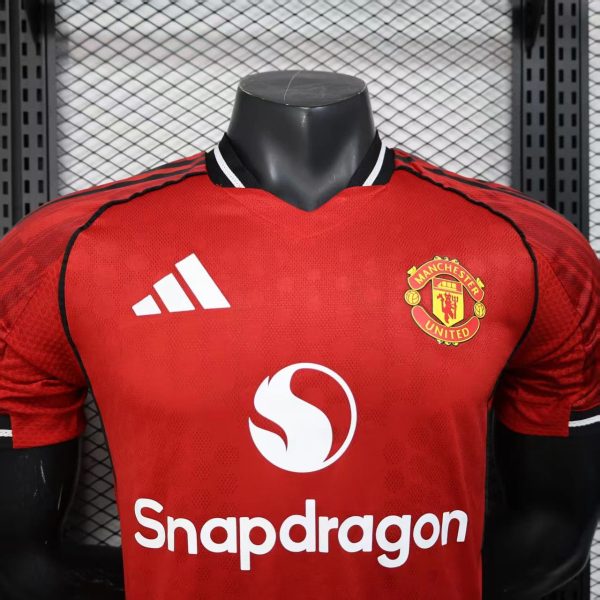 2025/2026 Manchester United Home Football Shirt 5 2025/2026 Manchester United Home Football Shirt